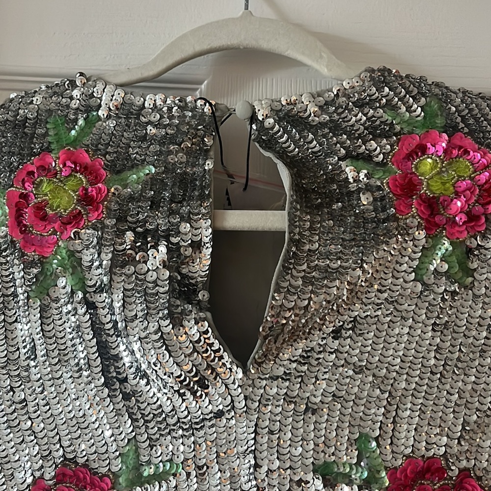 ASOS Edition blouson sleeve crop top in floral Sequin - Picture 7 of 10